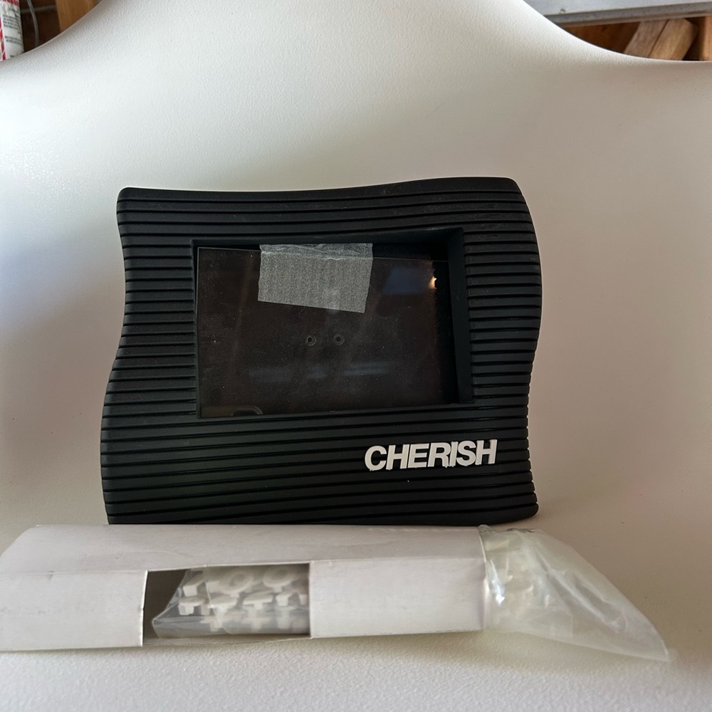 Umbra Black Photo Frame